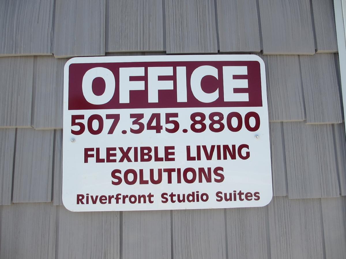 Riverfront Studio Suites Mankato Ngoại thất bức ảnh